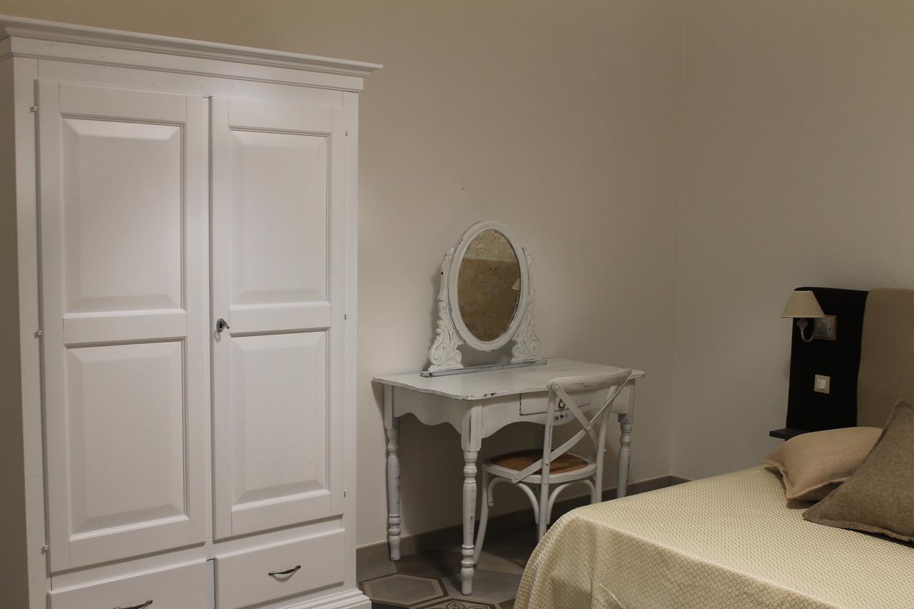 Charme B&B Dimora Quarta 레베라노 외부 사진